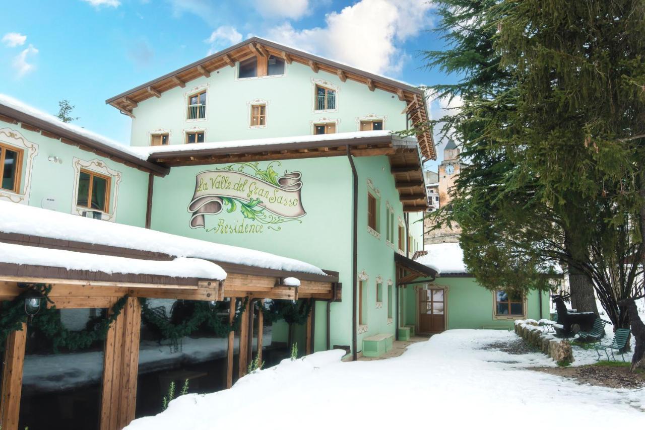 La Valle Del Gran Sasso Assergi Esterno foto